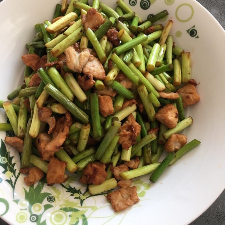 妈妈牌蒜薹炒肉