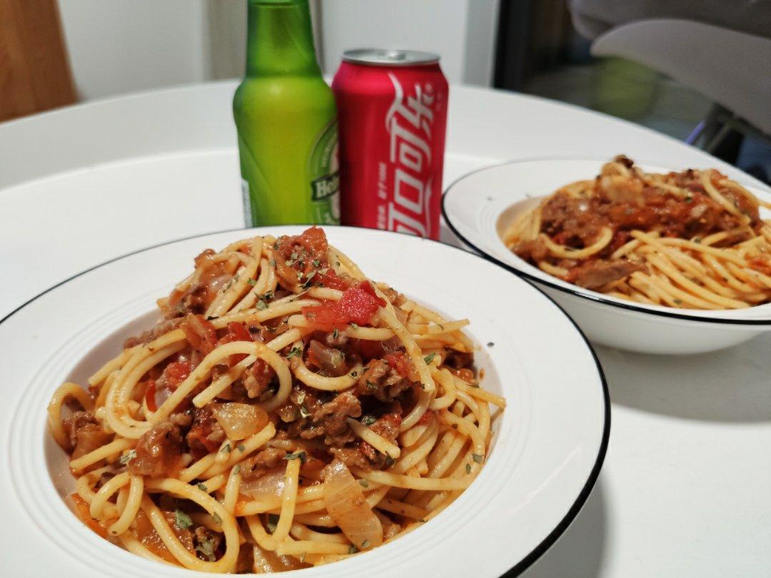 番茄肉酱意大利面