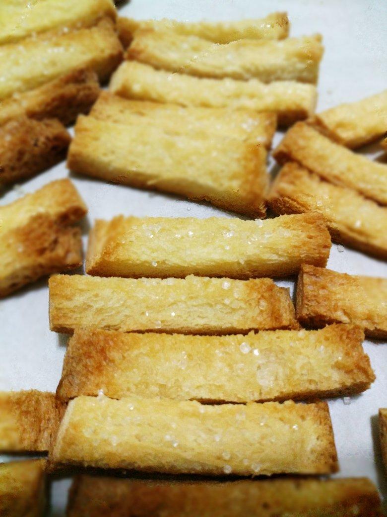 洪晓娟做的酥脆蜜糖吐司边