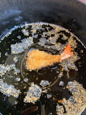 酥炸凤尾虾的做法 步骤3