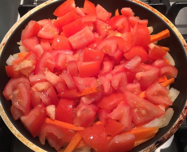 番茄萝卜肉末意面