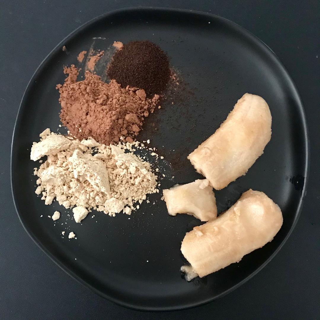 🍌🥥🍒☕️💃🏻