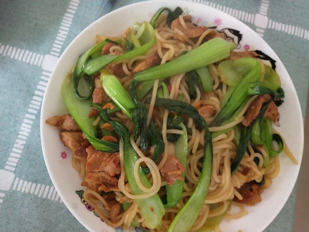 江西风味鸡蛋肉末青菜炒米粉（名字有点长，尽量把配料写全）