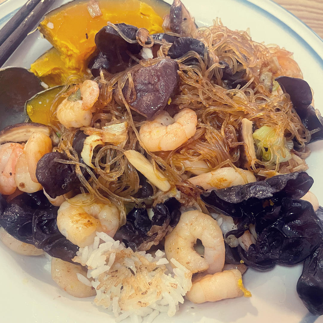 粉丝虾仁煲