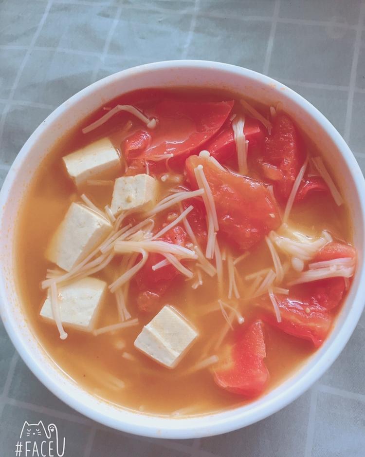 番茄金针菇豆腐汤