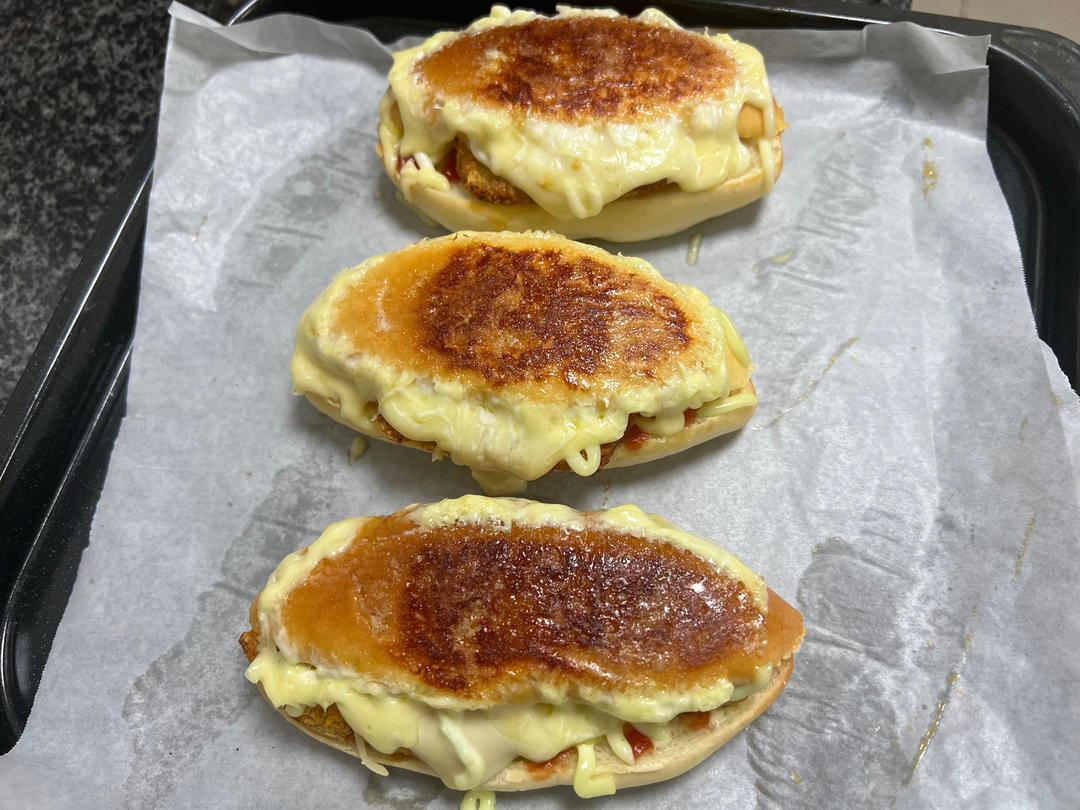 网红芝士瀑布鸡排包