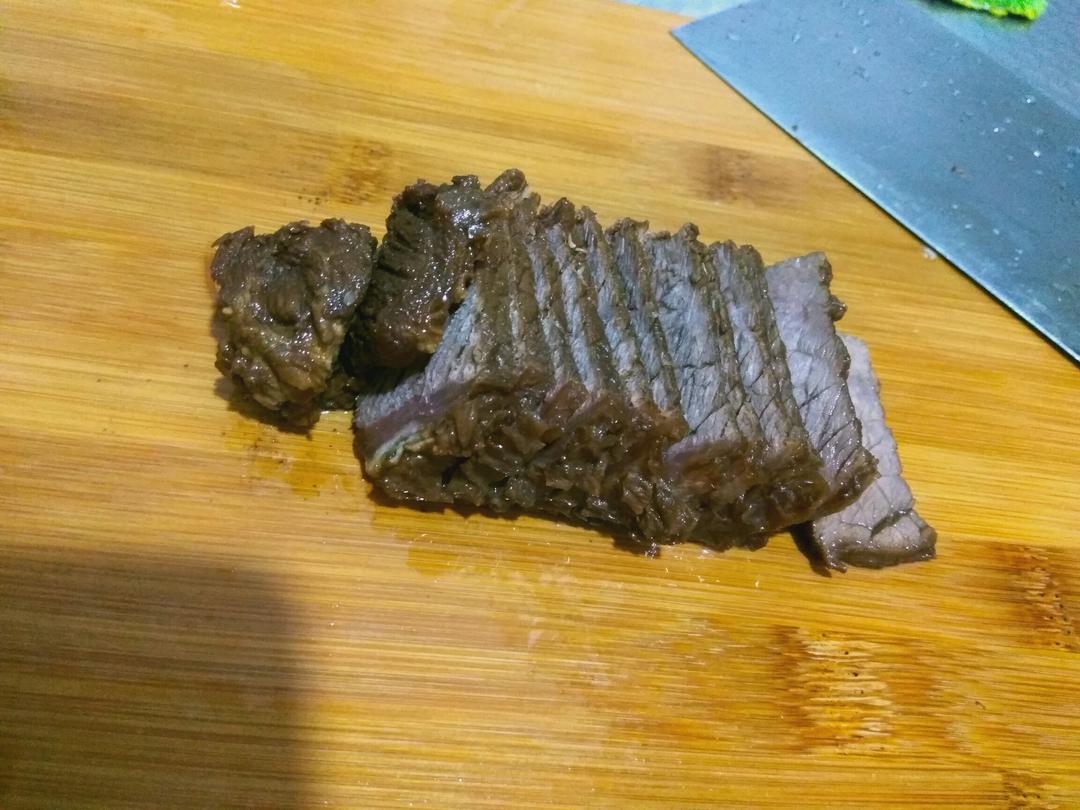卤牛肉
