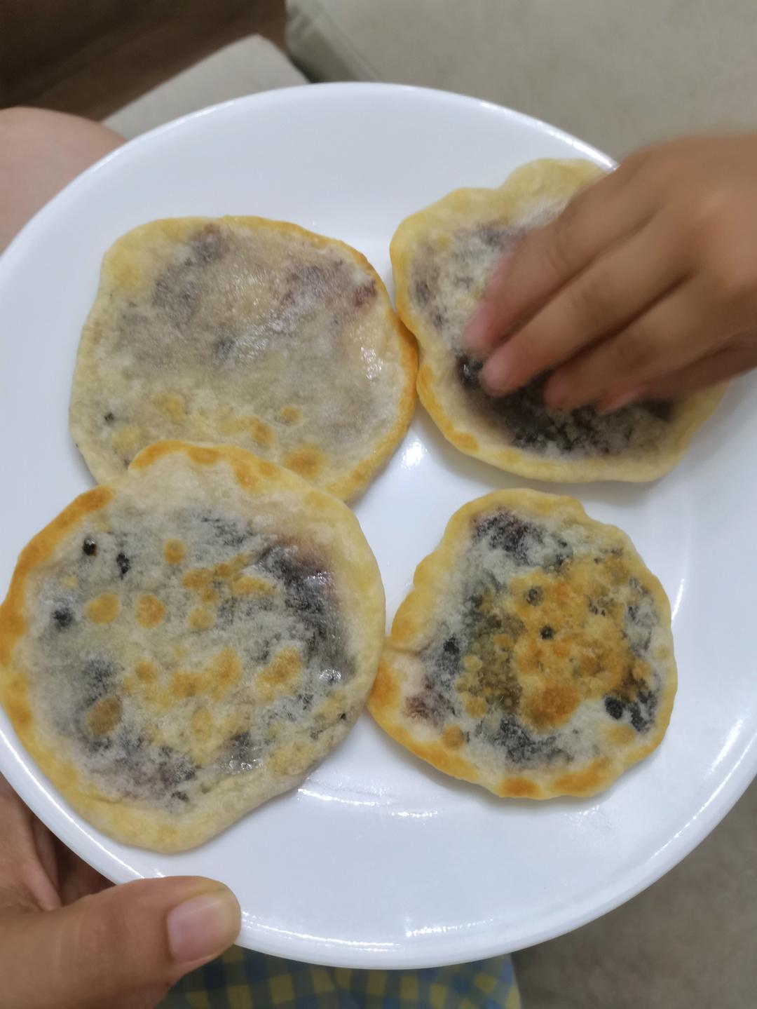 烫面小糖饼 柔软劲道 凉了也不硬 做法简单一看就会 附细节视频详解