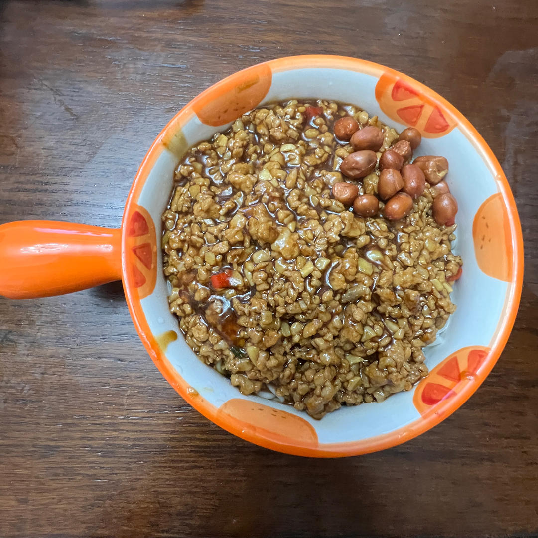 真想让你们尝尝这碗肉酱拌面🍜太香太香了