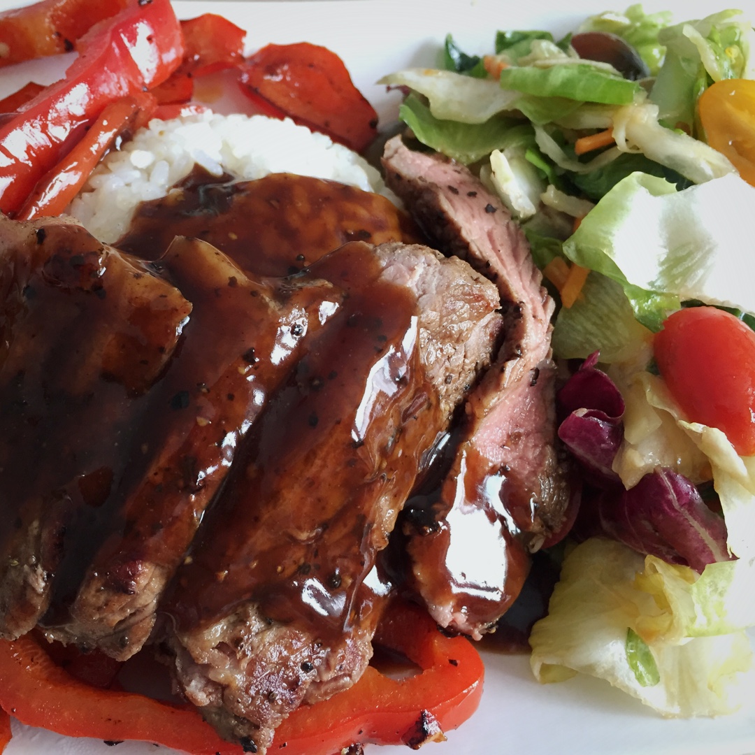 少吃点好不好做的黑胡椒牛排饭