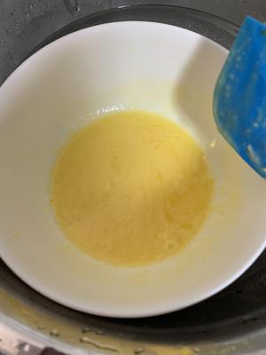 家庭简易版😚健康美味😍“芒果千层酸奶蛋糕🍰”的做法 步骤2