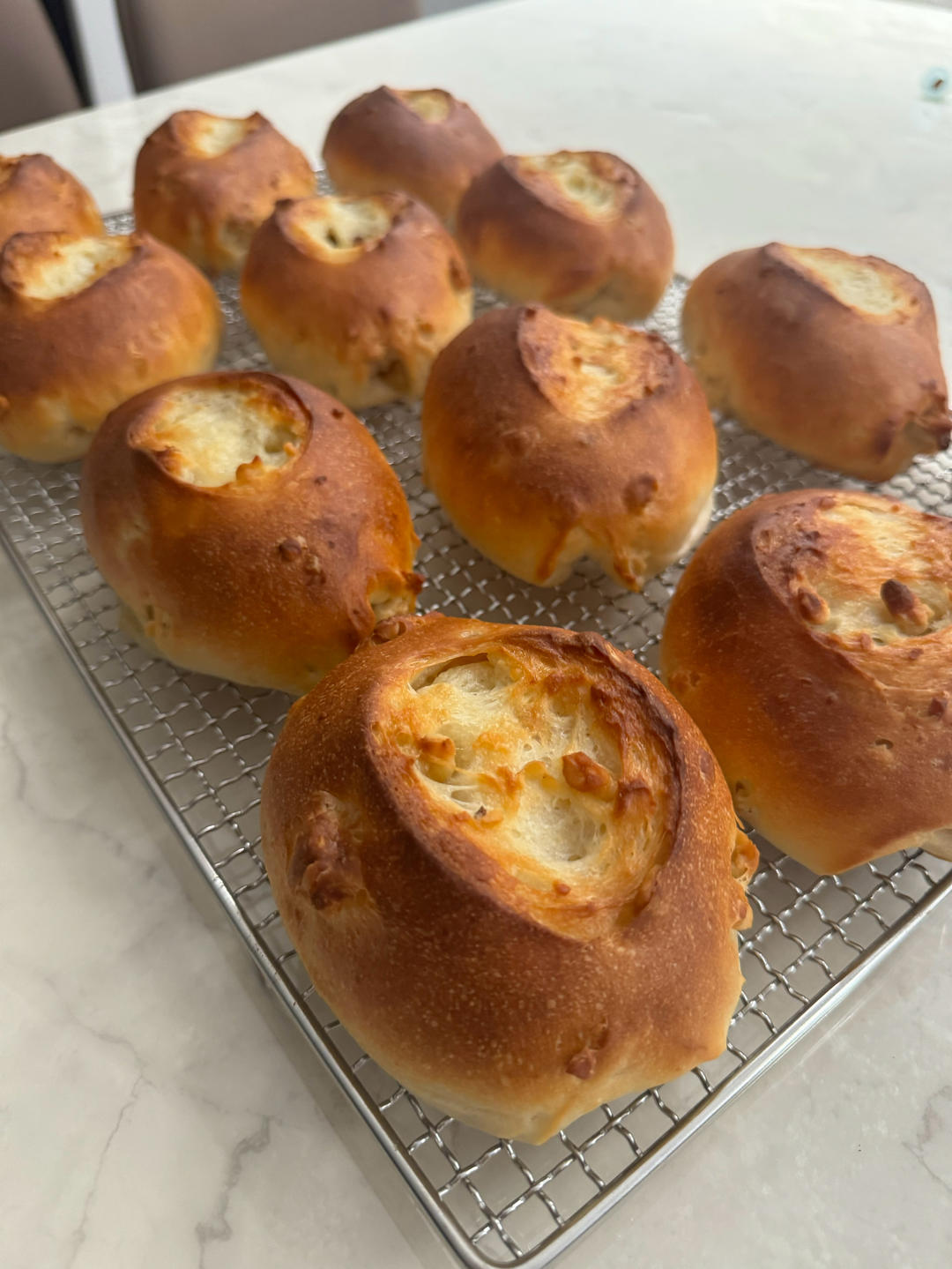 经典奶盐风味，鲜奶核桃盐面包