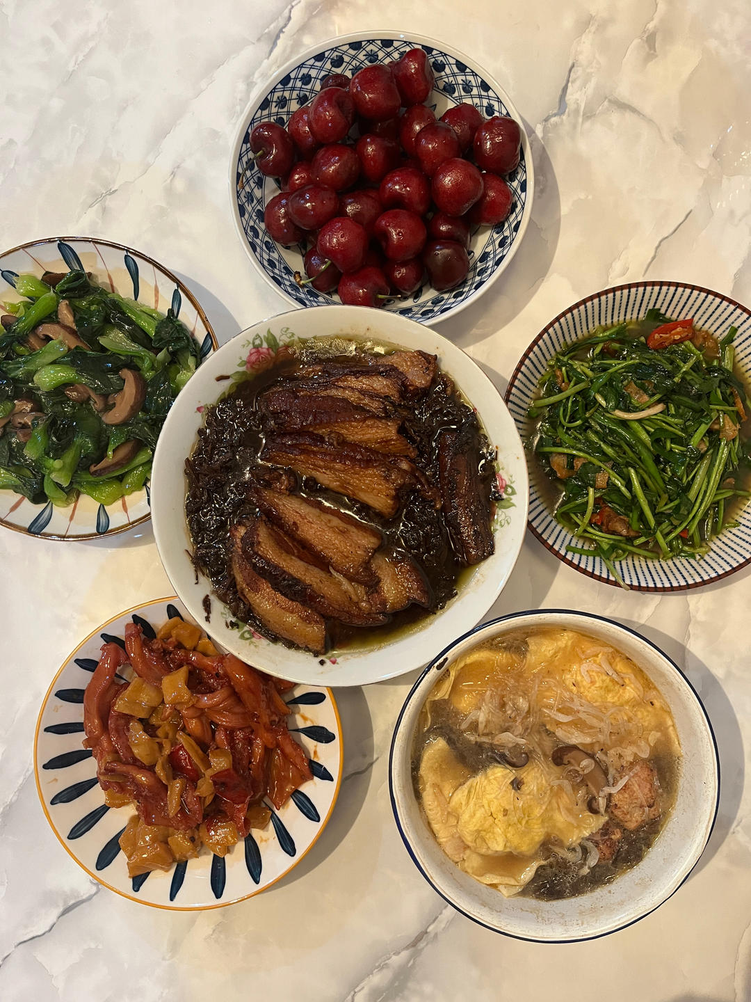 我家的小饭桌