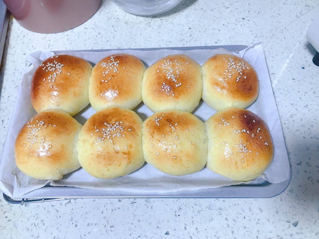 如棉花般松软的海苔肉松面包