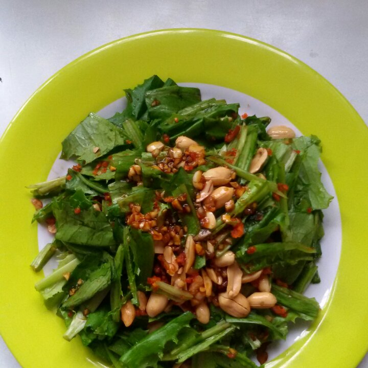 凉拌酸辣油麦菜