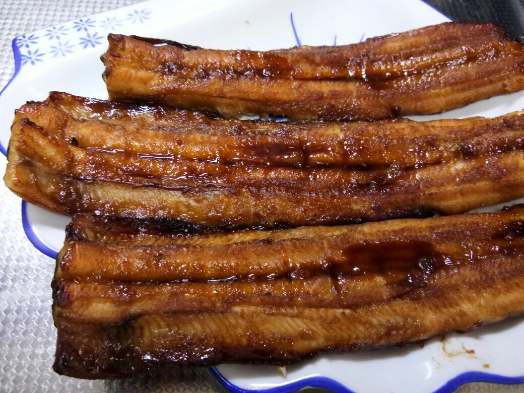 日式烤鳗鱼 鳗鱼饭（超简单 超好吃）的做法