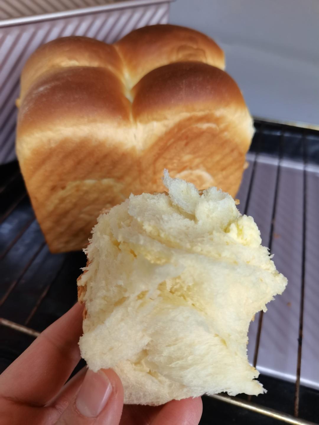 我认为最好吃的吐司🍞重磅奶油奶酪吐司（内含奶油奶酪馅料制作方法）