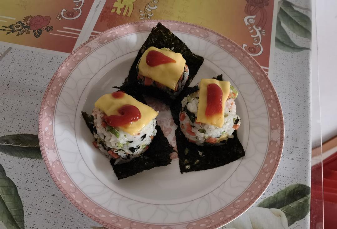 芝士鸡蛋烤饭团