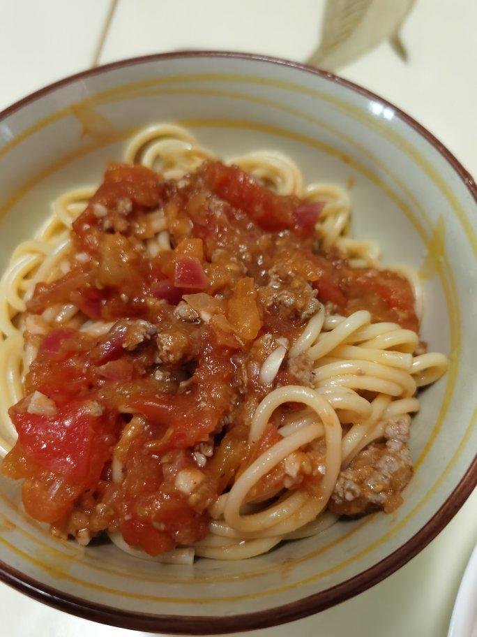 番茄肉酱意大利面