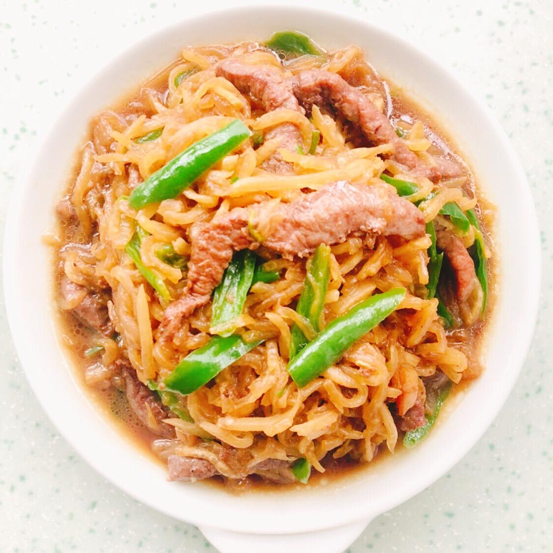 萝卜丝炒牛肉，萝卜小炒最好吃的做法了