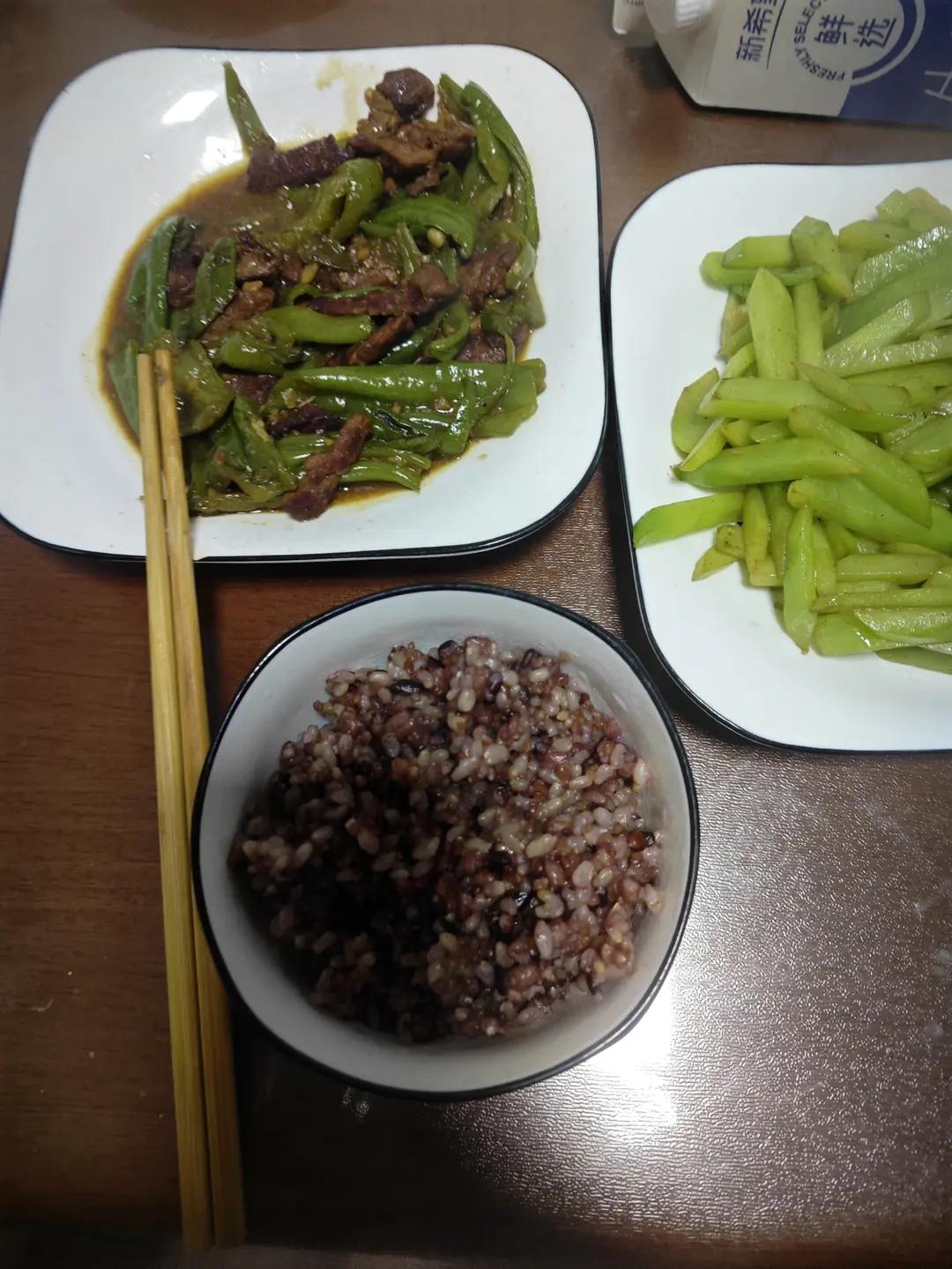 ㊙️超级下饭的青椒炒肉丝❗️吃三碗饭都不够