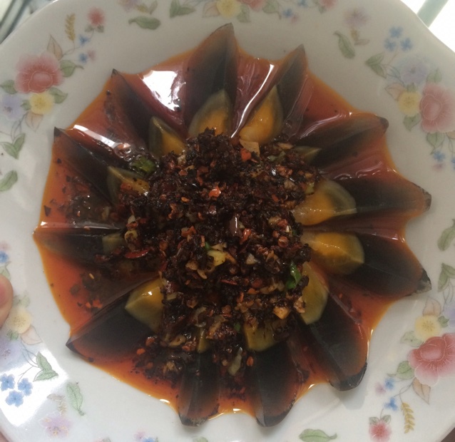 凉拌皮蛋