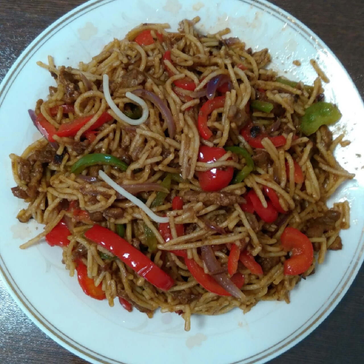 黑椒牛柳炒意面