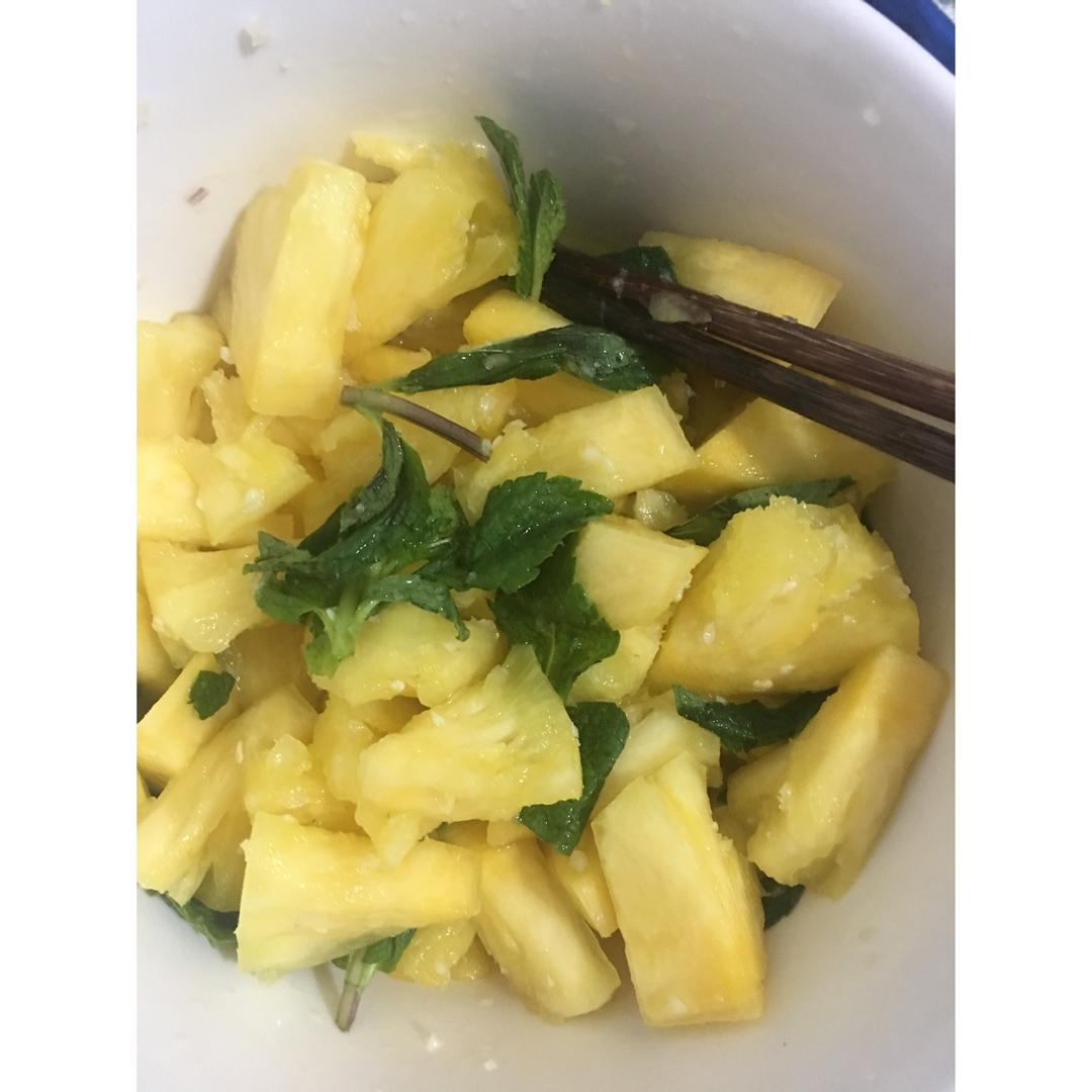 凉拌菠萝（米米姐教我的，超级爱）