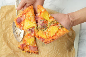 脆皮夏威夷披萨—其实它就是个薄饼！的做法 步骤10
