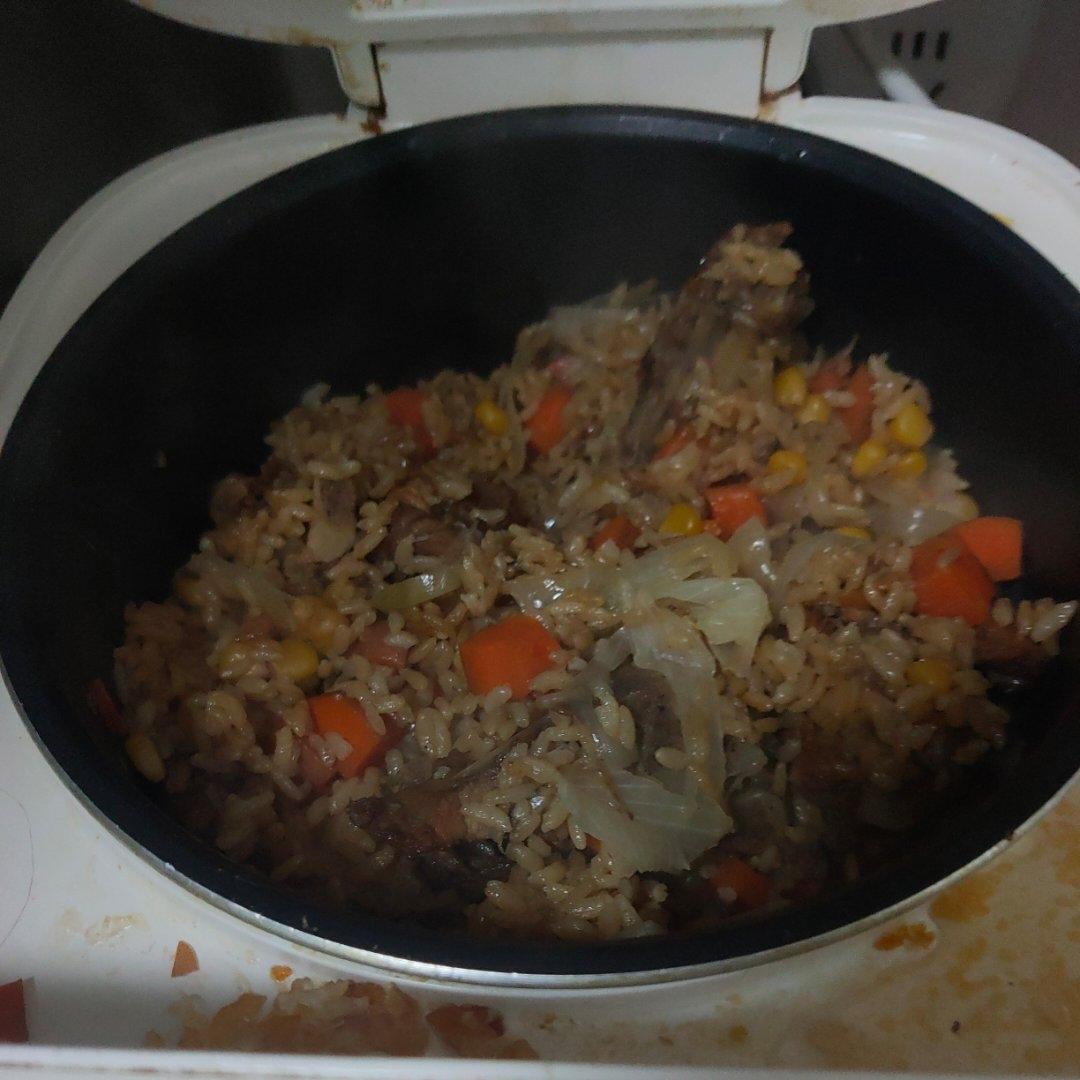 【排骨焖饭】