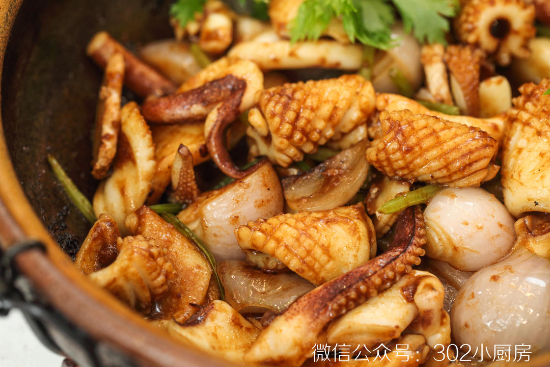 啫啫软丝鱿鱼 <302小厨房>的做法