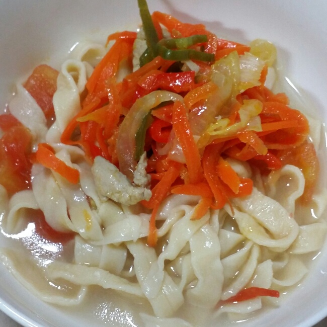 鸡蛋手擀面