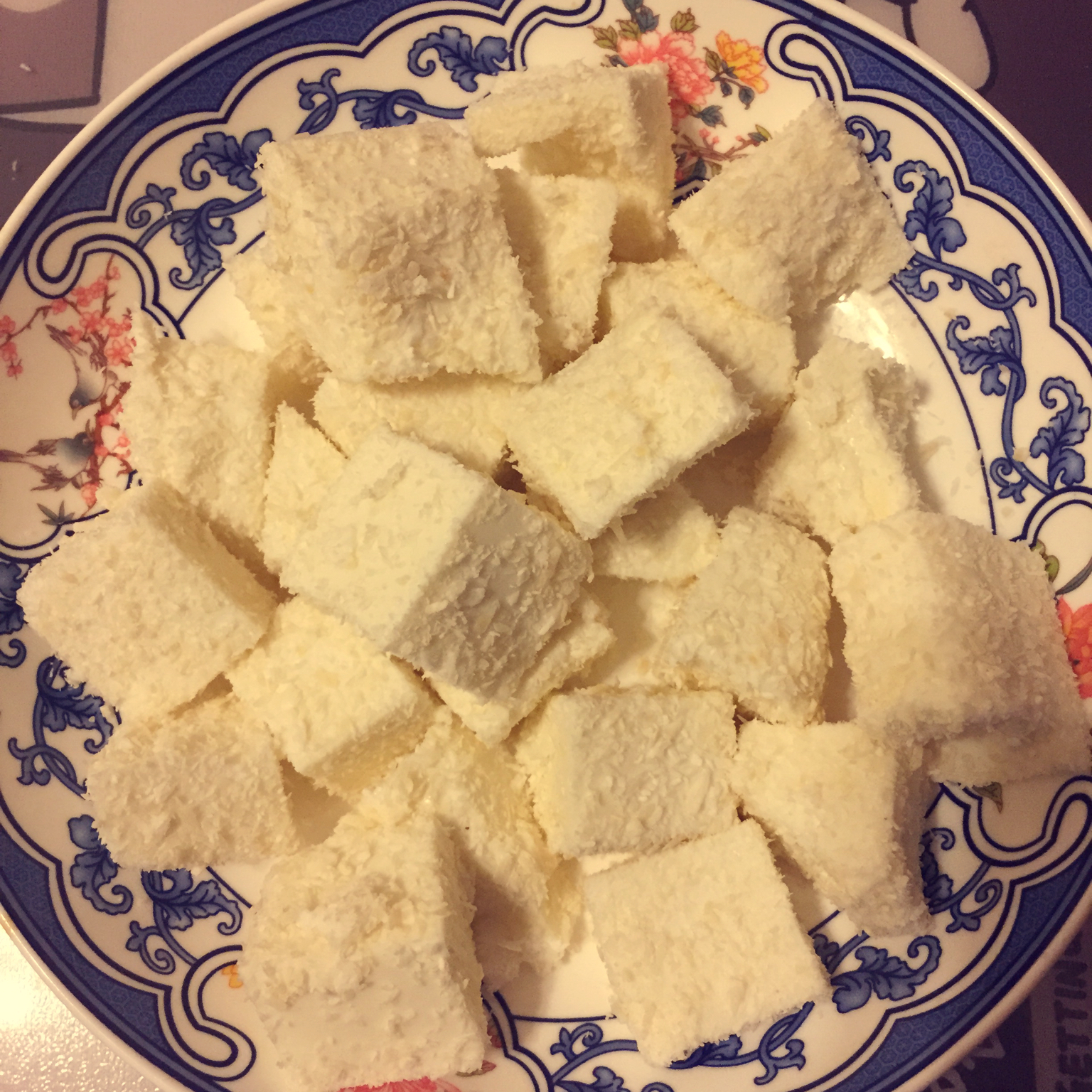 牛奶椰丝小方块