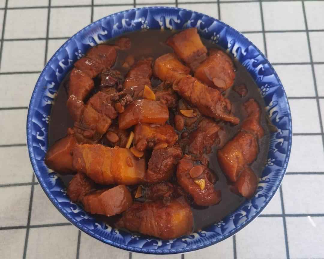 全地球乃至全世界最好吃的红烧肉，不炒糖色，肥而不腻，一口气炫两碗大米饭