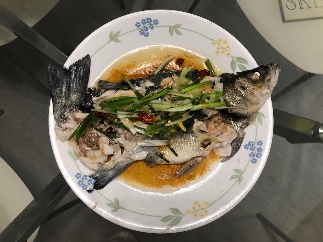 清蒸鲈鱼