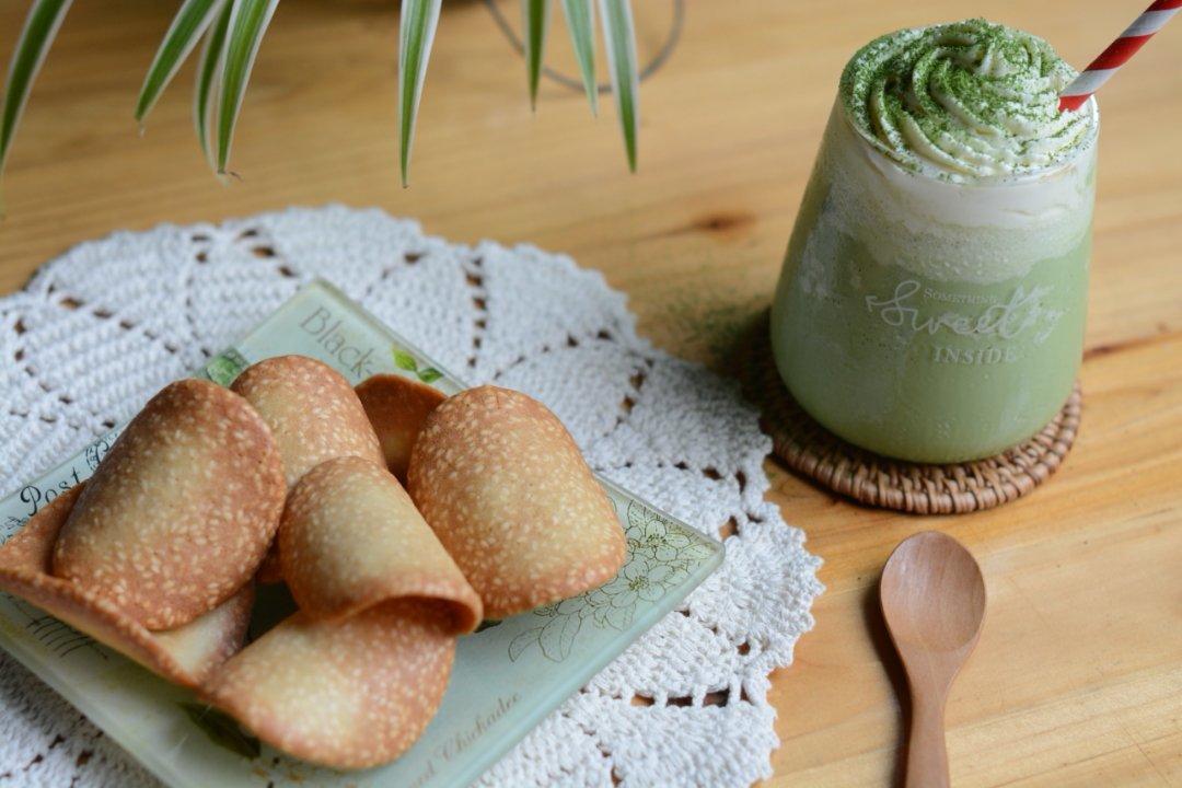 芝麻薄脆蛋白饼干