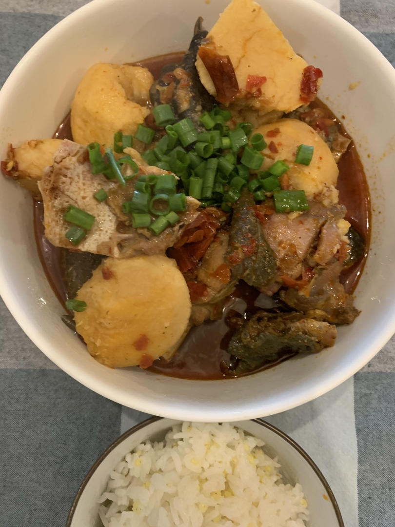 川味芋儿鸡（简单易上手）