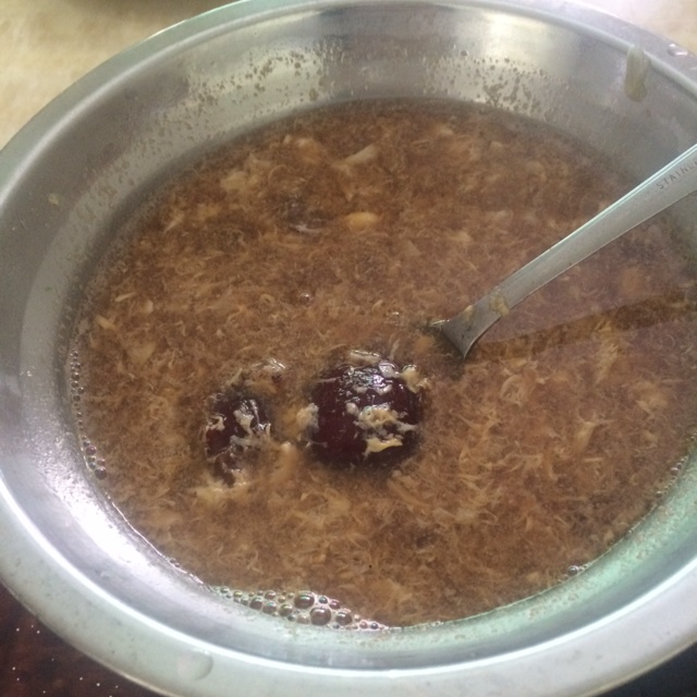 阿胶红枣红糖鸡蛋汤
