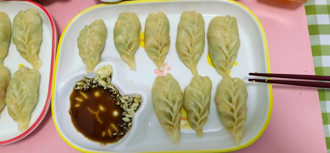 超好吃西葫芦蒸饺