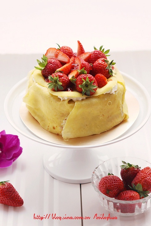 草莓可丽饼蛋糕的做法