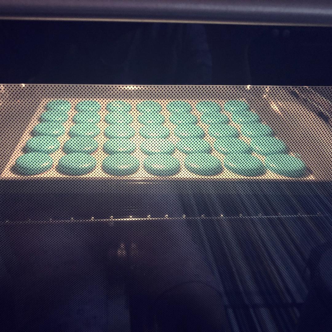 马卡龙（瑞士蛋白霜）