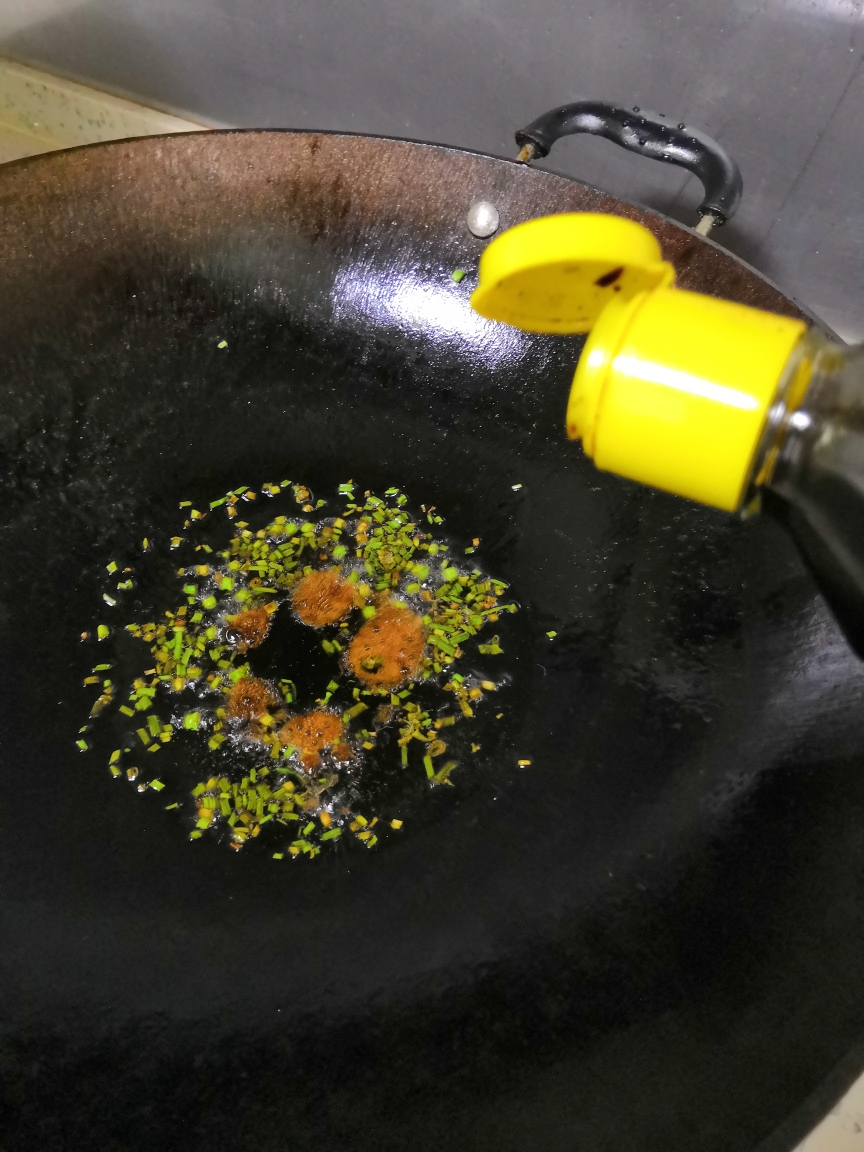 葱油拌面（简单快手，鲜香美味，传统手艺）的做法 步骤6