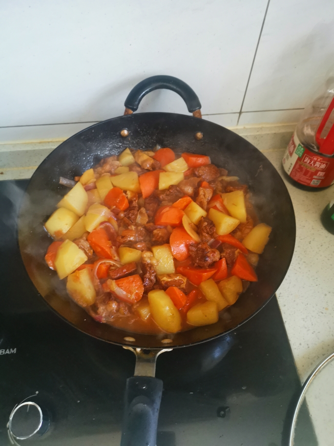西红柿土豆烧牛肉的做法