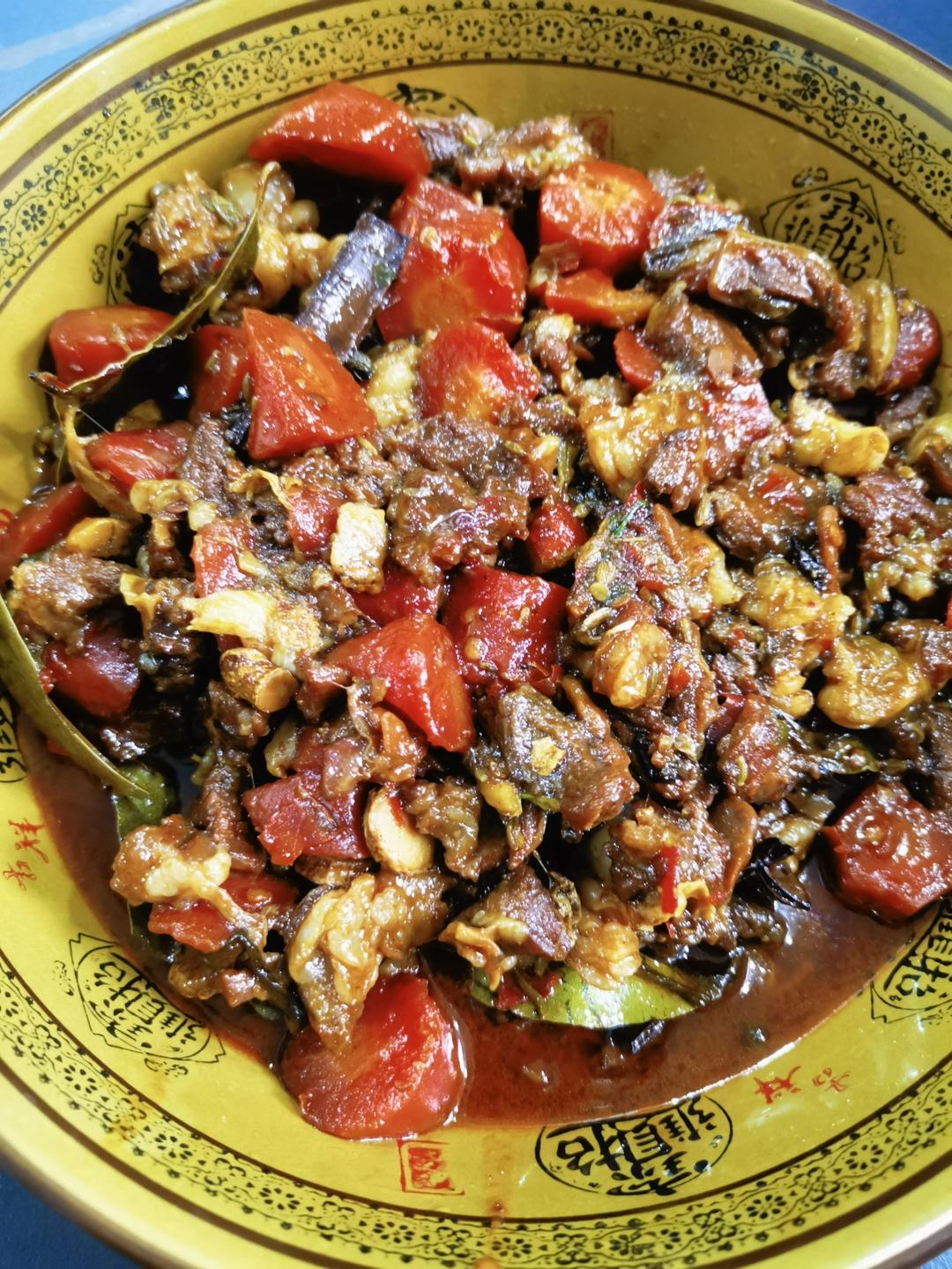 胡萝卜炖牛腩