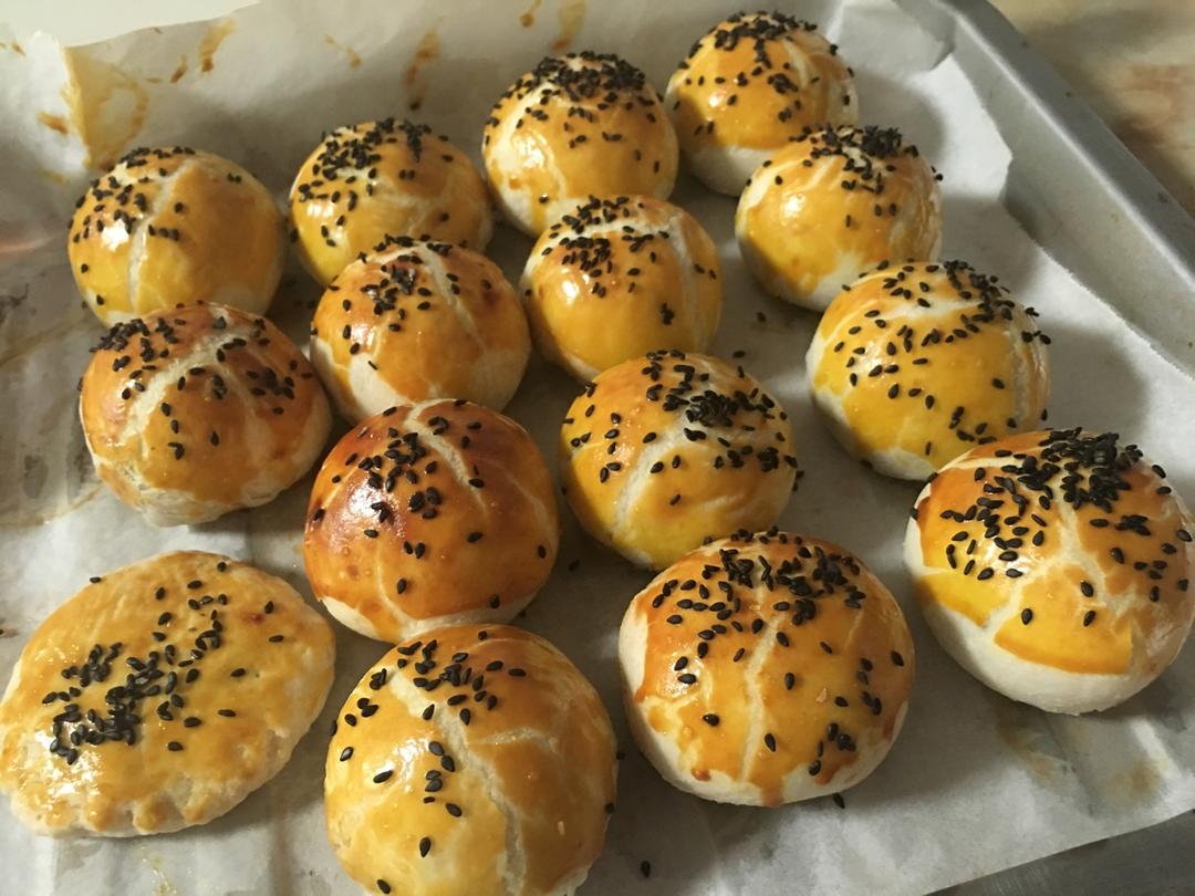 ㊙️网红麻薯肉松蛋黄酥🔥，好吃到爆‼️