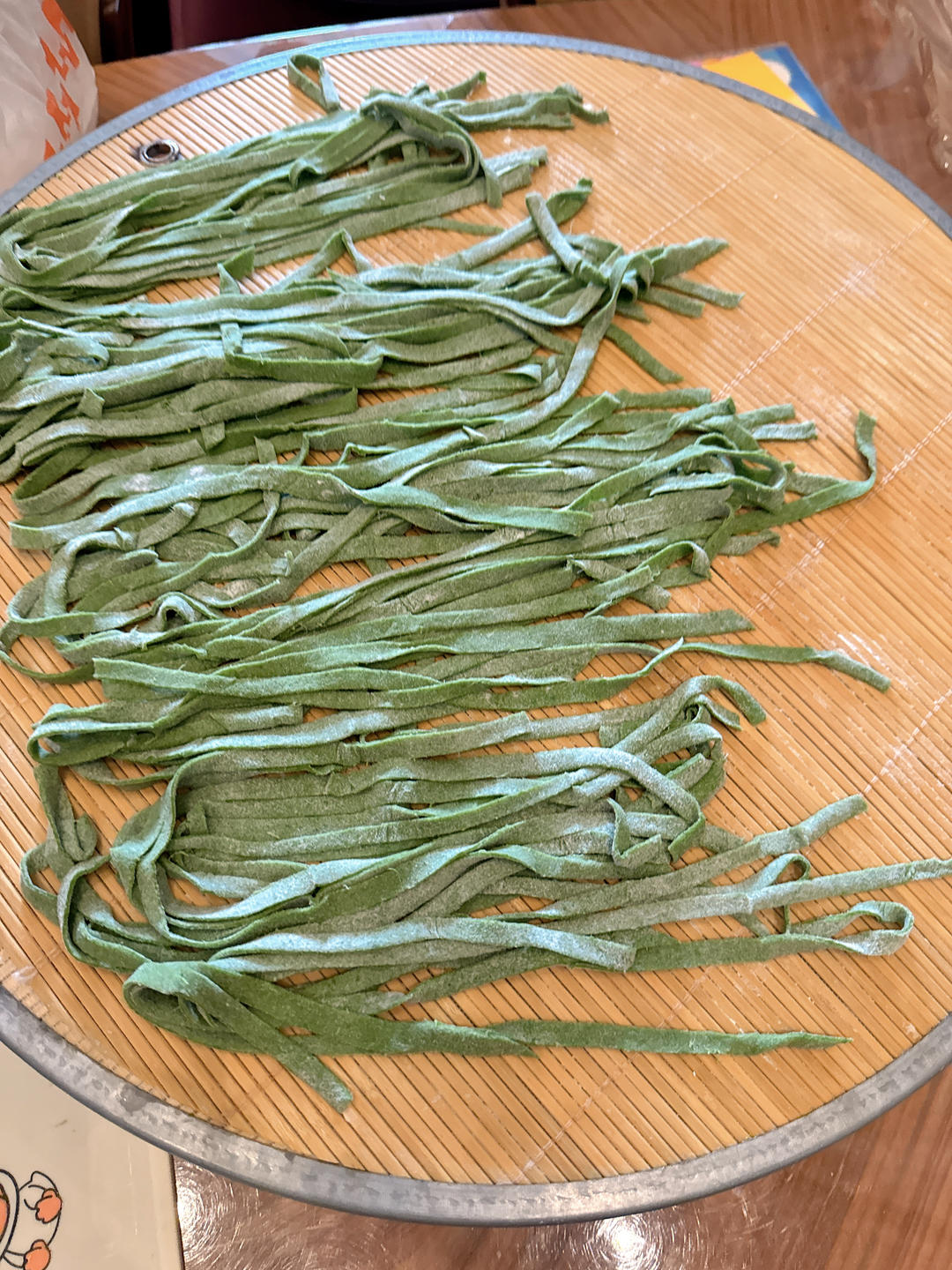陕西美食之菠菜手擀面