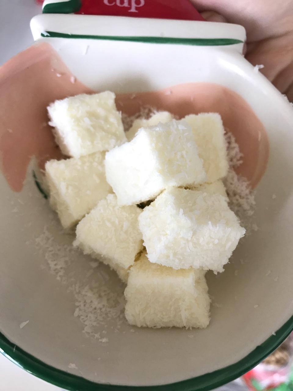 椰蓉牛奶小方