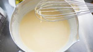 【电饭煲】南瓜牛奶杏仁蛋糕的做法 步骤3