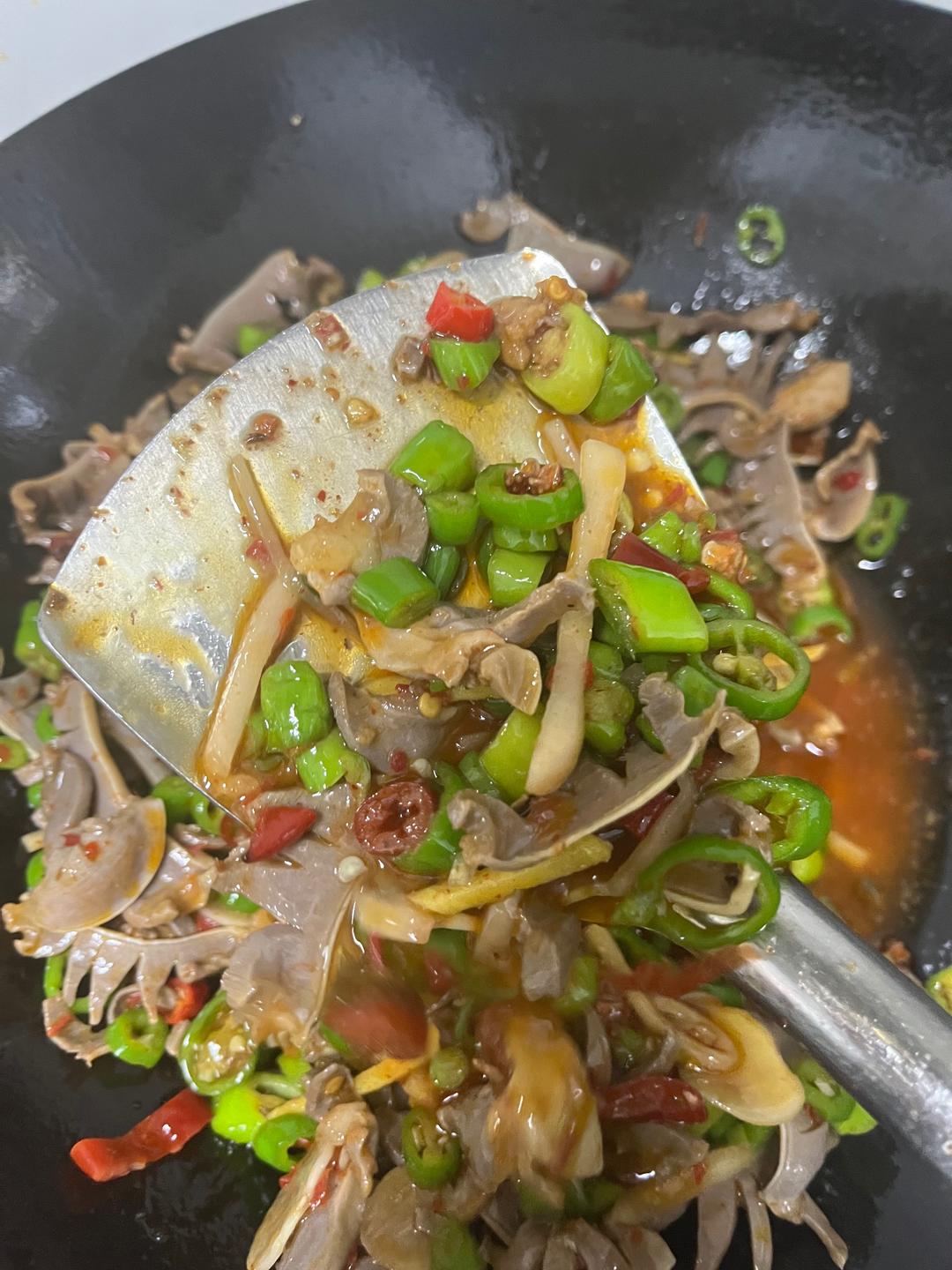 最简单好吃的辣椒炒鸡胗，懒人做法的做法