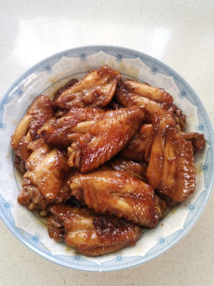 厨师长教你：“可乐鸡翅”的家常做法，味道鲜嫩可口，先收藏起来